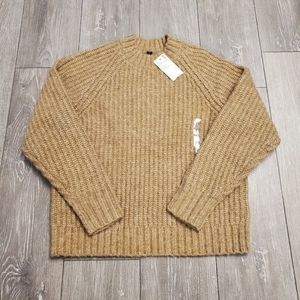 NWT. Uniqlo Beige Mock Neck Sweater XS. BRAND NEW.